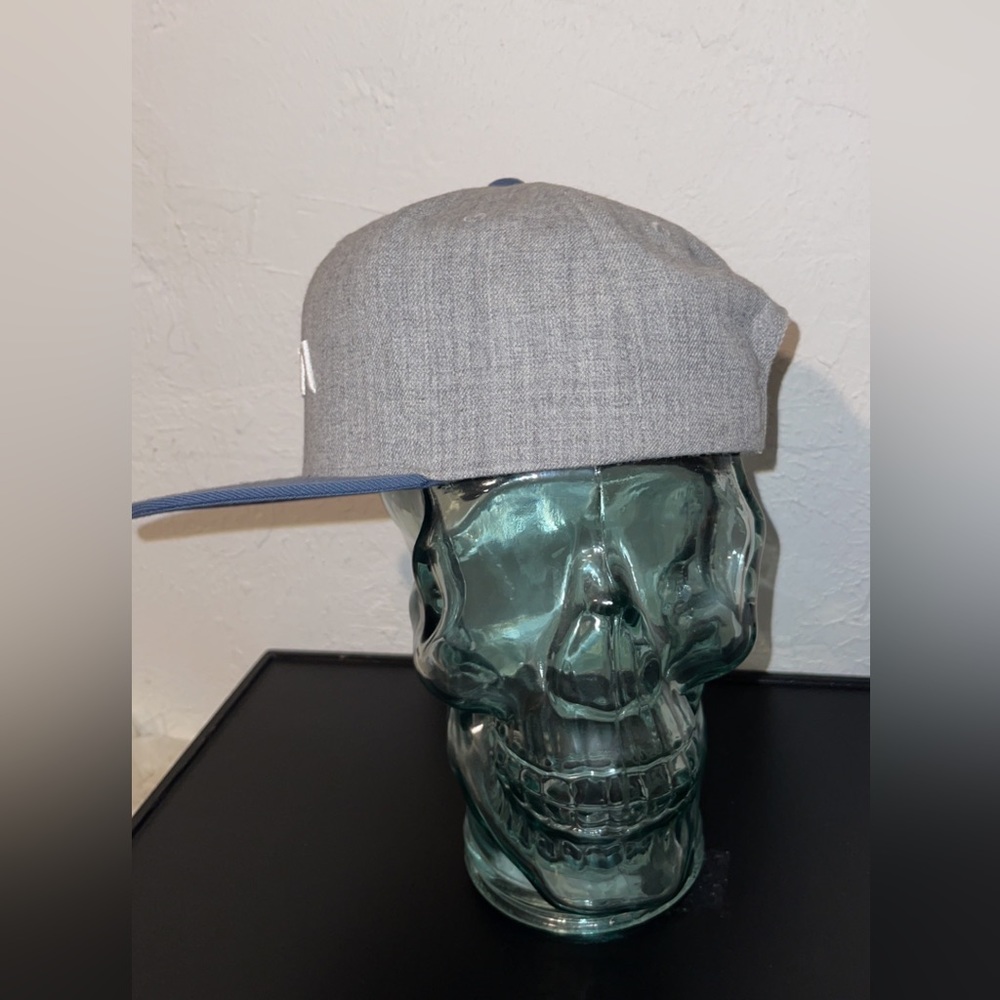 RVCA SnapBack - Picture 2 of 4